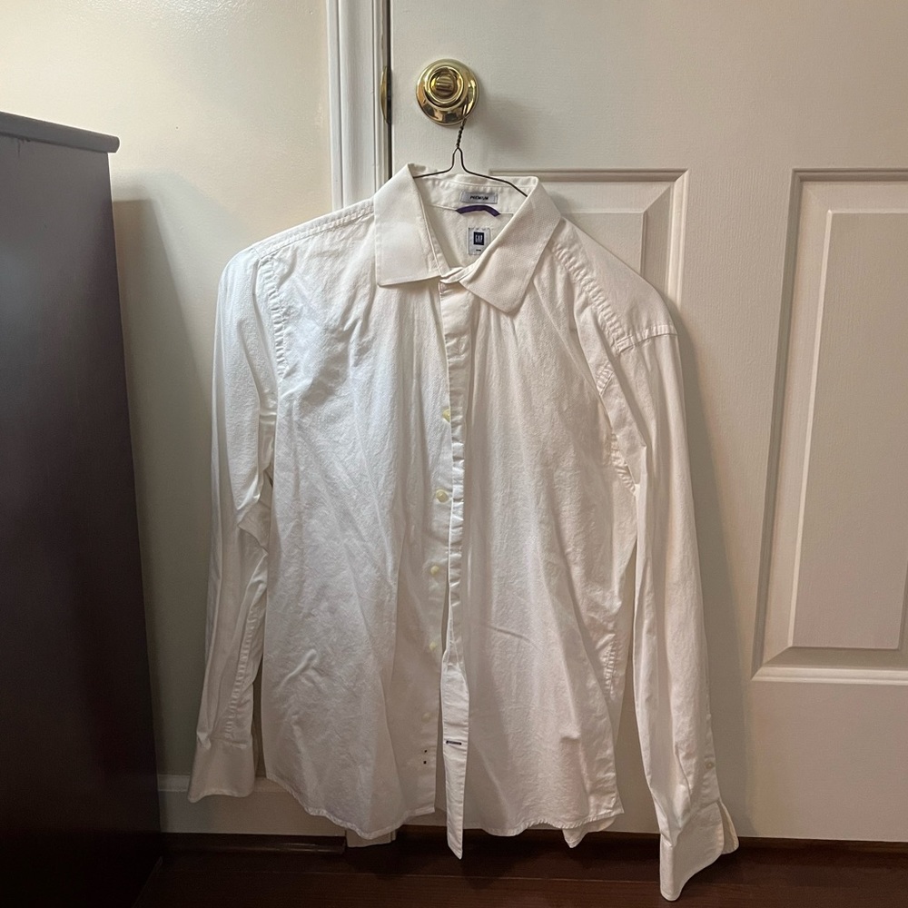 Gap long sleeve button down